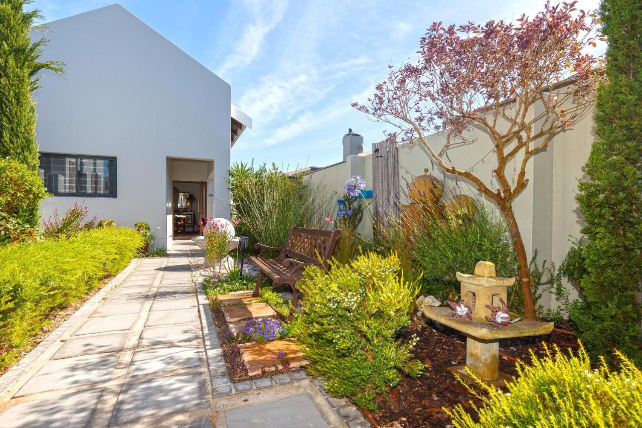 Le Mahi Guest House Langebaan Exterior foto